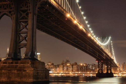 Fototapeta New york city i panoramę Manhattan Bridge w nocy