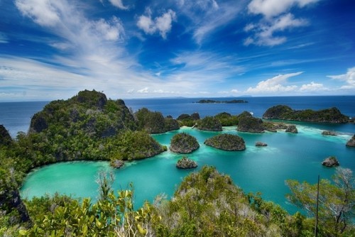 Fototapeta Wyspy pianemo w archipelagu raja ampat (Indonezja)