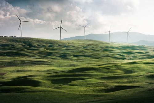 Fototapeta Farma wiatrowa, turbina wiatrowa i niebo