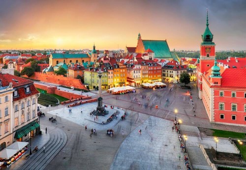 Fototapeta Warszawska rynek Staromiejski, zamek Królewski na zachodzie słońca