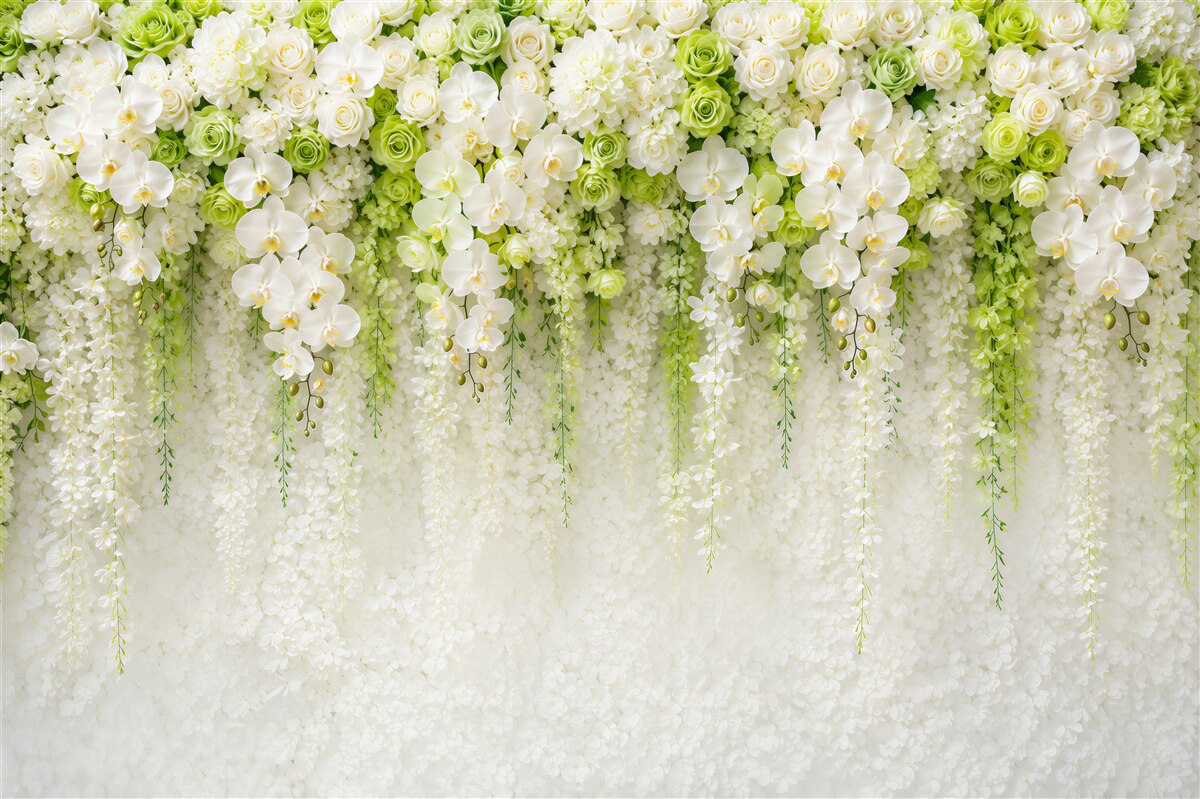 Fototapeta białe gałęzie orchidei i różne róże