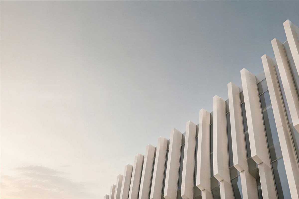 Fototapeta nowoczesna architektura minimalistyczna biała z błękitnym niebem