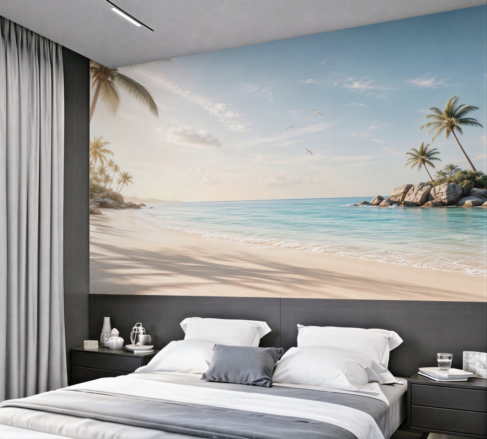 Fototapeta rajska plaża z palmami i spokojnym morzem o wschodzie słońca?v23